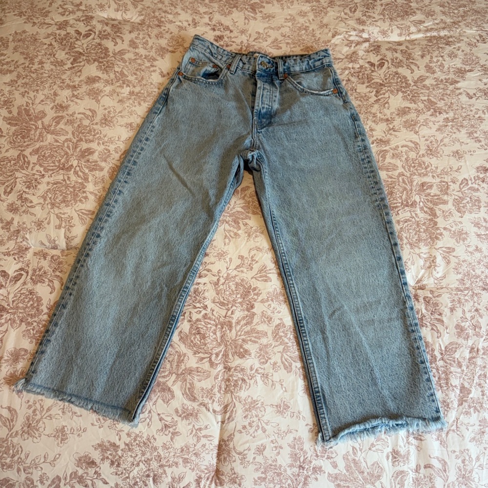 Zara Cropped Jeans
